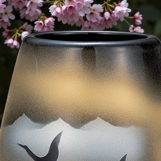 Kutani Ware Vase Twin Cranes Gold Leaf – 8.5" Japanese Porcelain Art Decor | Made in Japan