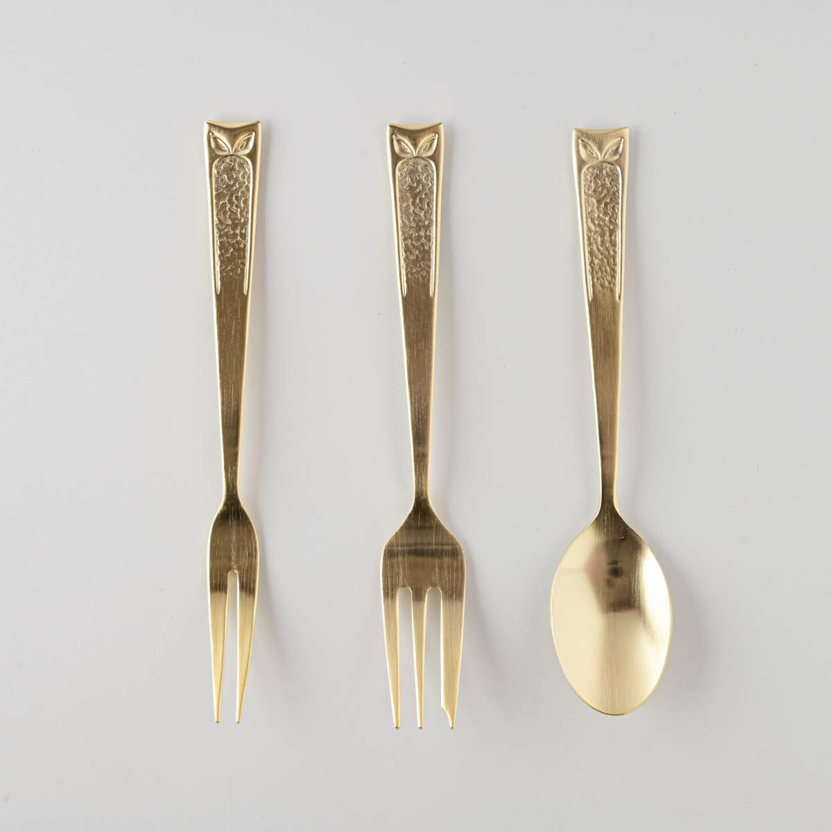 Tsubame Sanjo Gold Cutlery × Mino Ware Recycled Plate Set