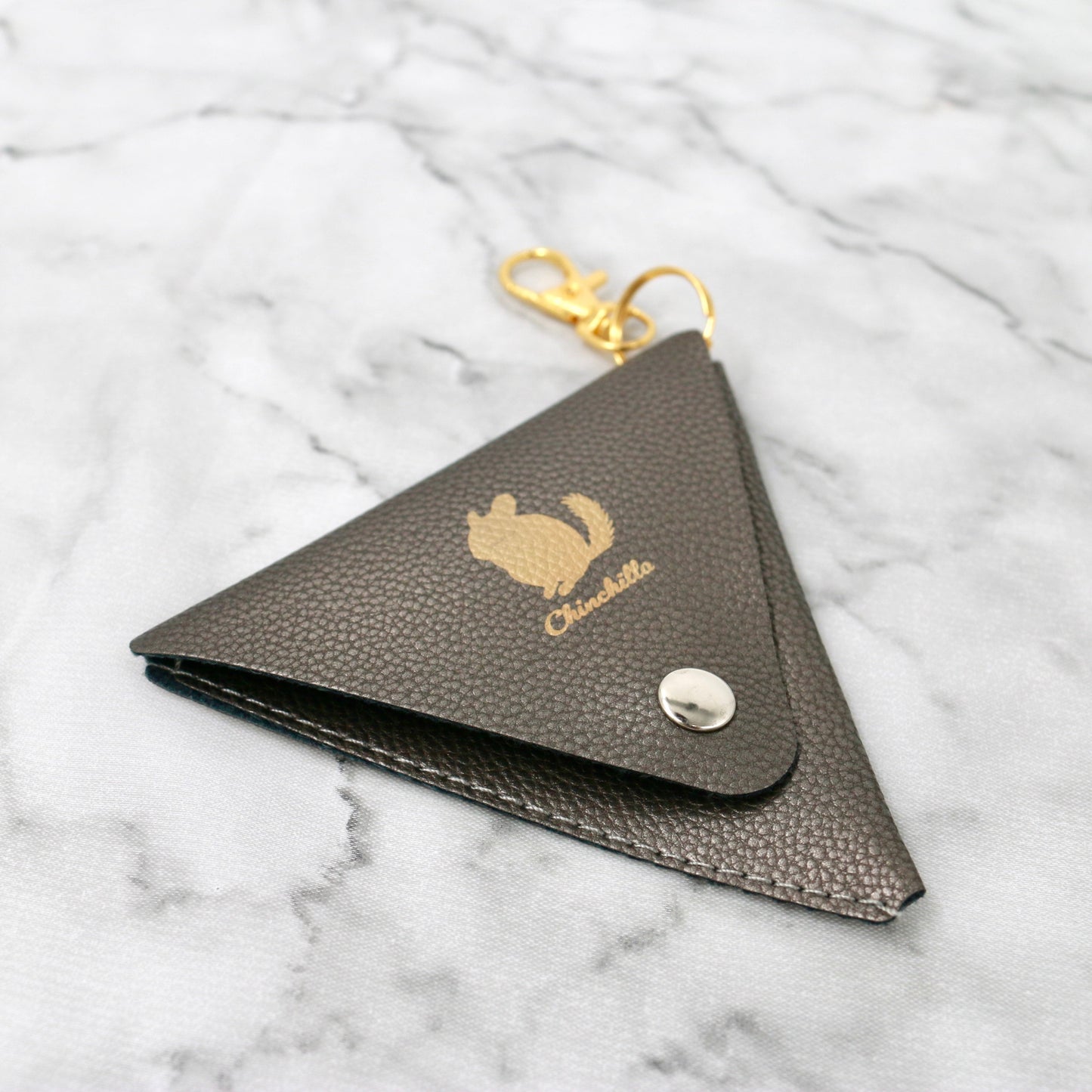 チンチラ刺繍靴下（キーポーチ付き）