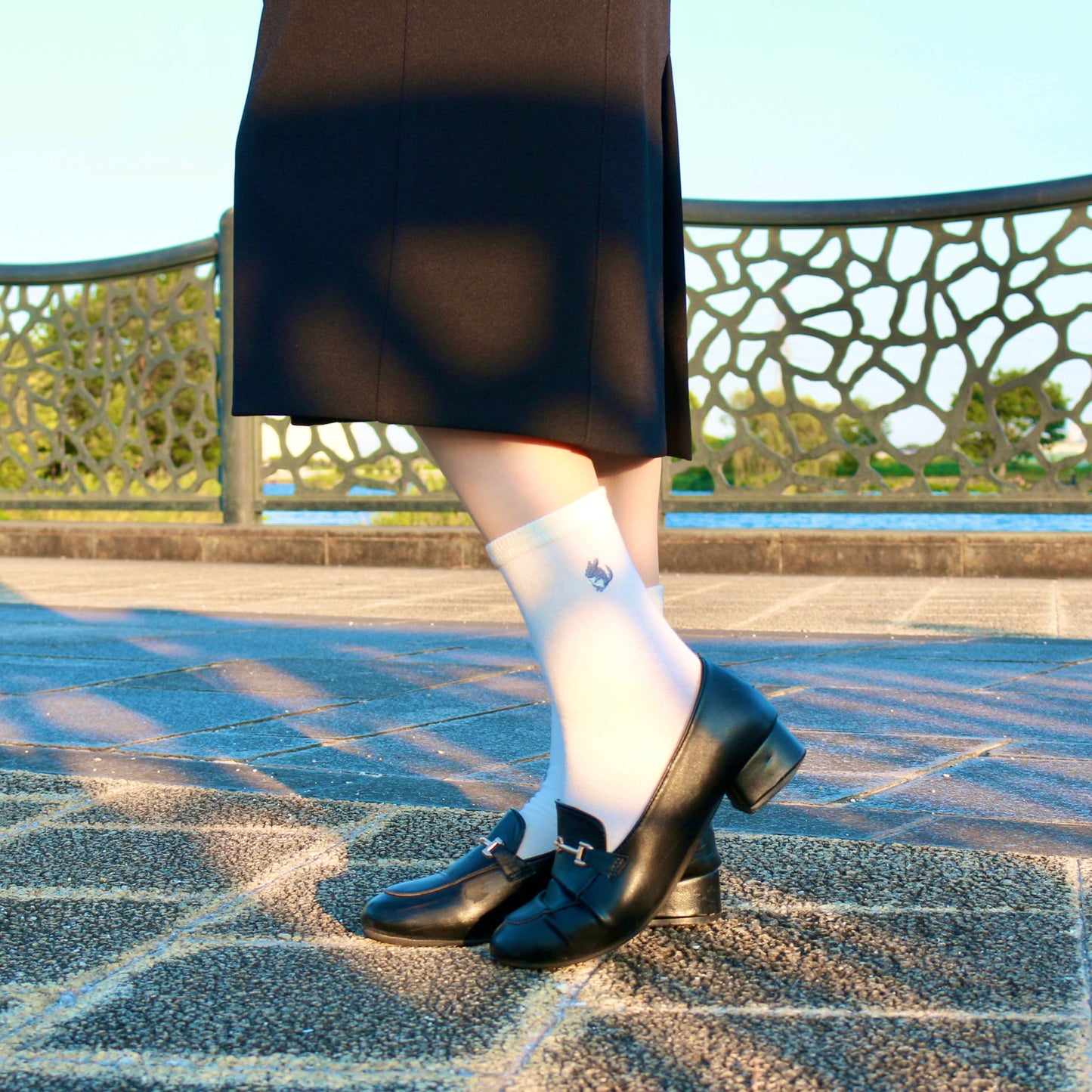 チンチラ刺繍靴下（キーポーチ付き）