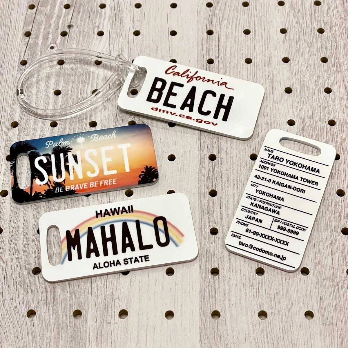 【ラゲッジタグ】葛飾北斎・冨嶽三十六景・神奈川沖浪裏・大波/オリジナルアメリカナンバープレート型・おしゃれ ・紛失防止タグ