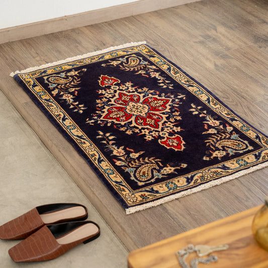 Persian Handwoven Rug from Qom, Iran｜Organic Wool Entrance Mat (61×94cm)