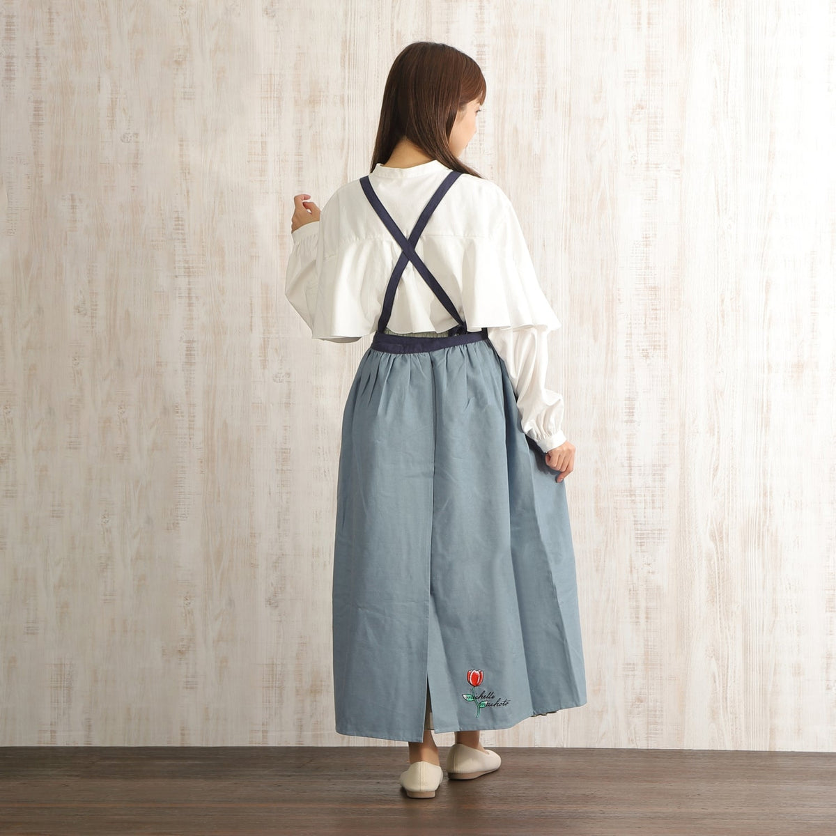 [Michelle Machoto] ミッシェルマコット アオノツガザクラ柄 ロング ワイド ギャザー エプロン D-0001