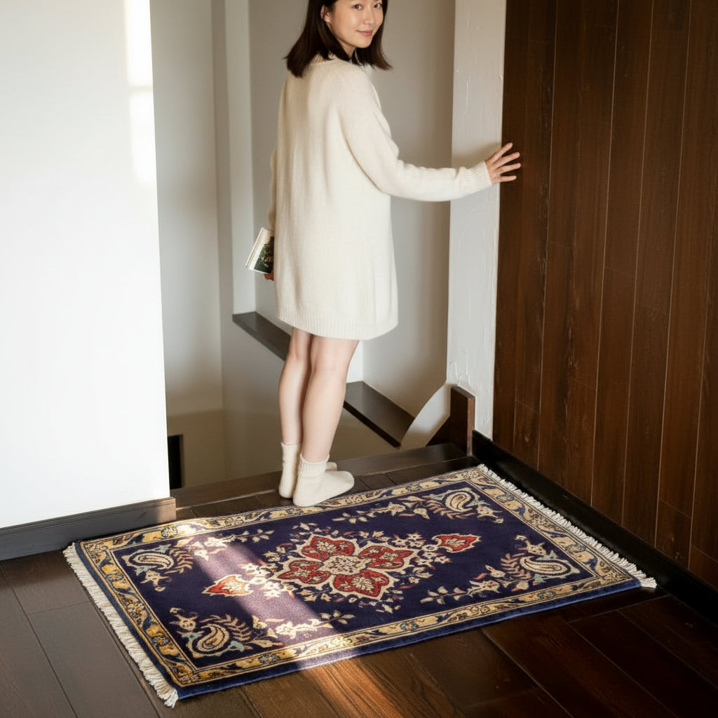 Persian Handwoven Rug from Qom, Iran｜Organic Wool Entrance Mat (61×94cm)