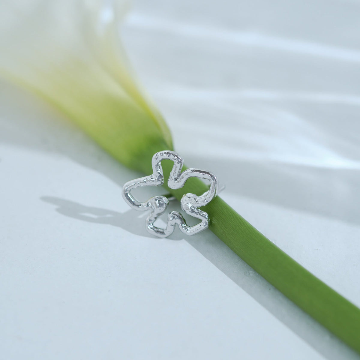 Tube Flower Ring